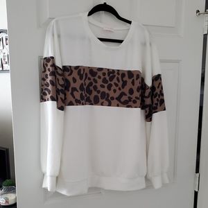 Leopard print pullover